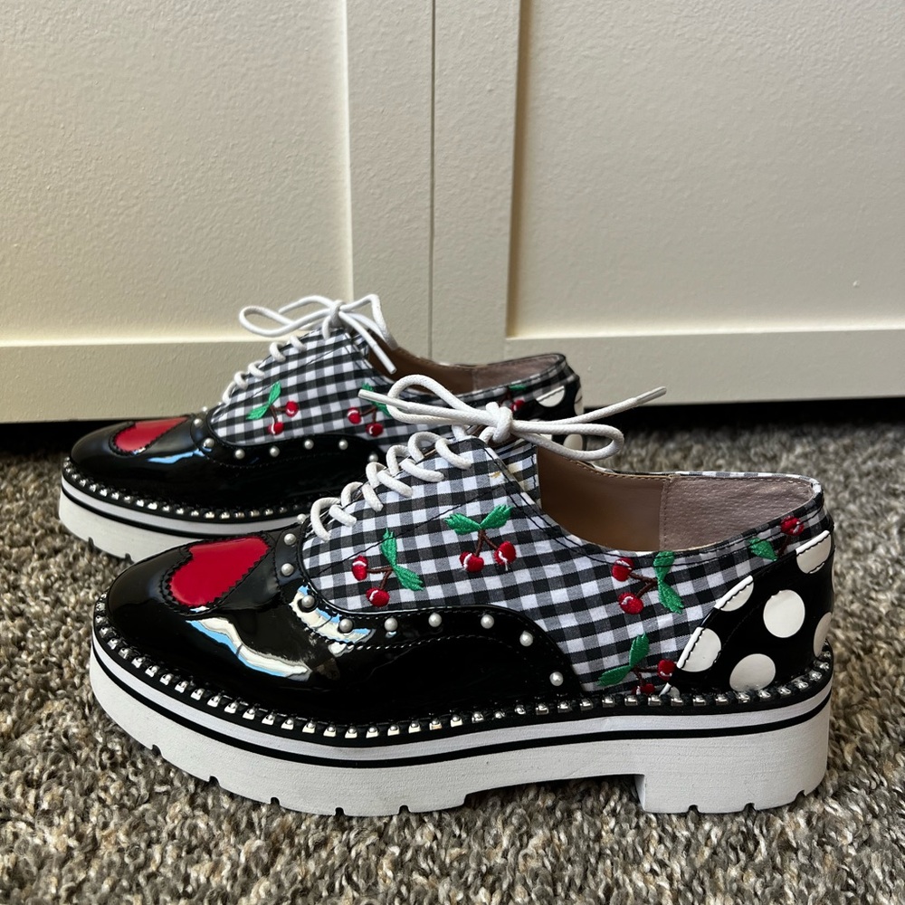 Betsey Johnson Women’s Abbott‎ Cherry Gingham Plaid Heart Loafers Size 6